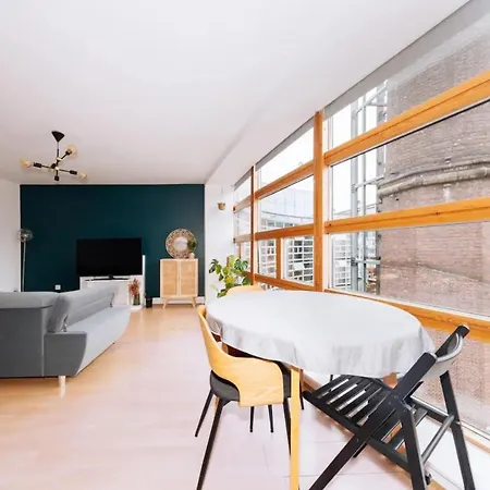 Spacious & 1bd Flat - Smithfields