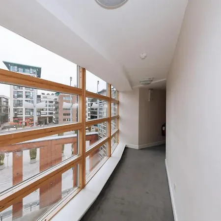 Apartament Spacious & 1bd Flat - Smithfields Dublin